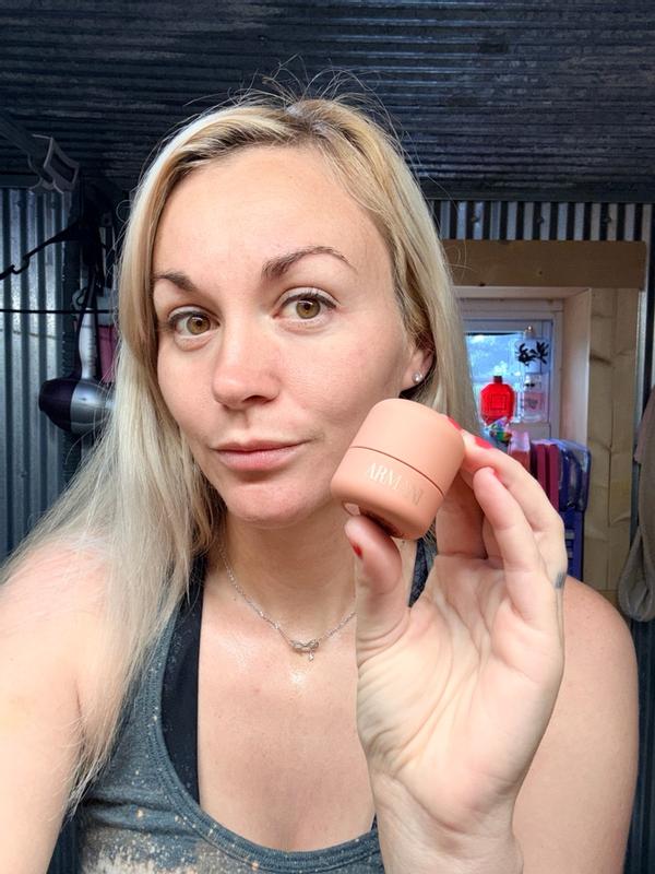 Customer photo for "Smooth and natural blush!"