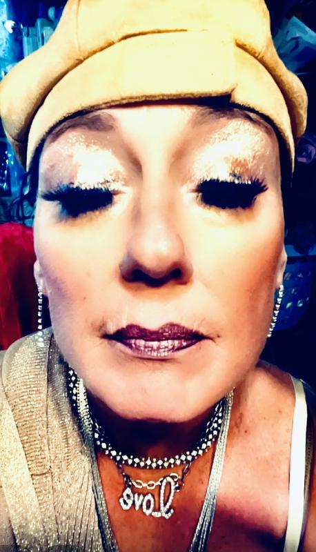 Armani eyes! 🥰😍🤩