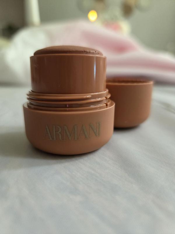 Customer photo for "It is a nice blush"