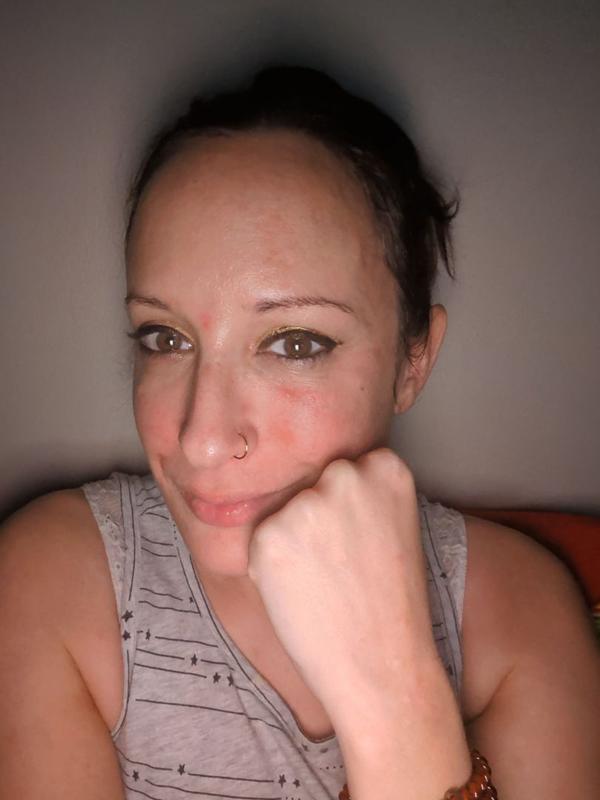 Customer photo for "Great mascara for dramatic lashes"