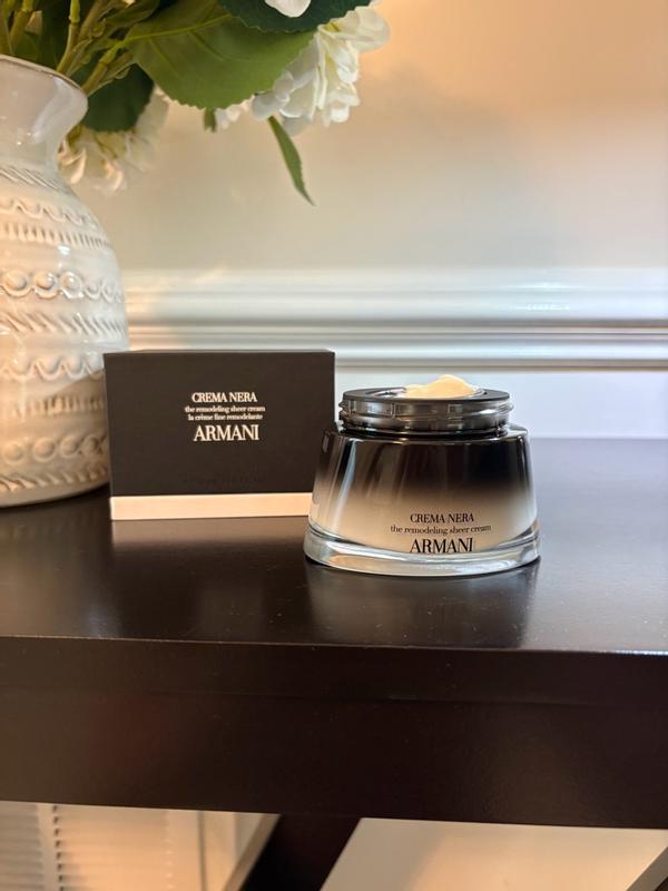 Crema Nera The Remodeling Sheer Cream Refillable – Armani Beauty