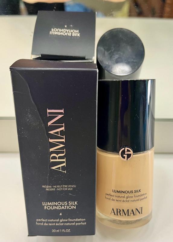 Customer carousel item 12.