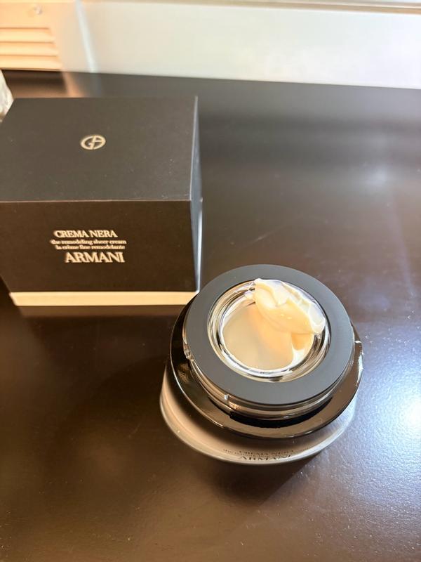 Crema Nera The Remodeling Sheer Cream Refillable – Armani Beauty