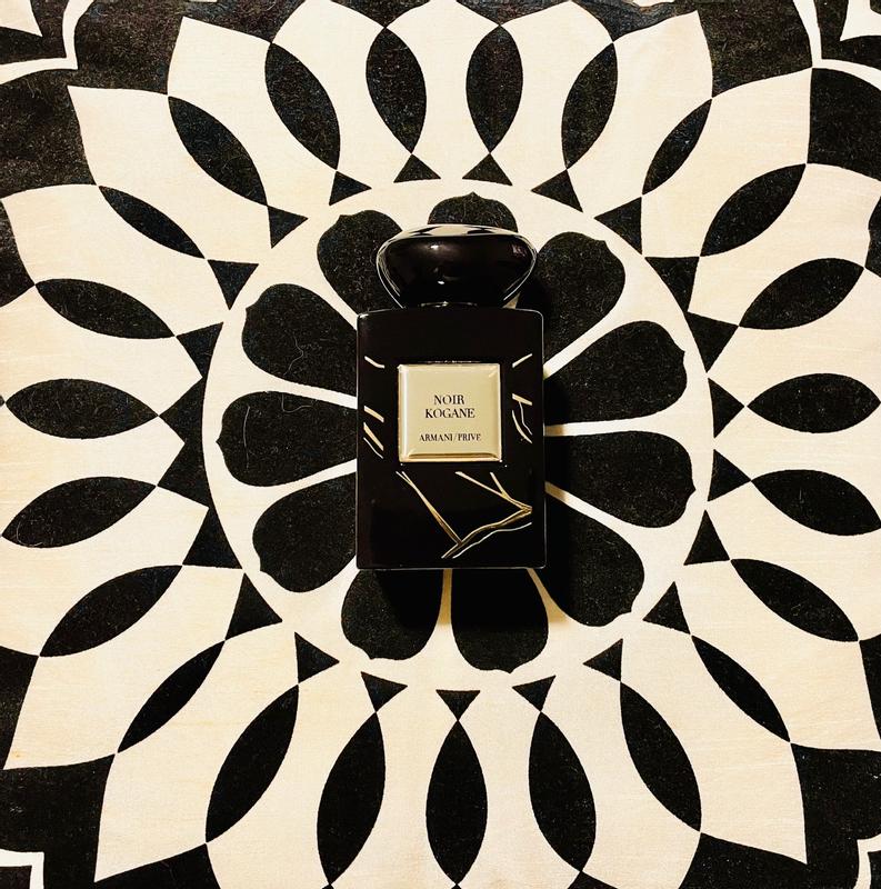 Armani Armani/Privé Noir Kogane Eau de Parfum 3.4 oz