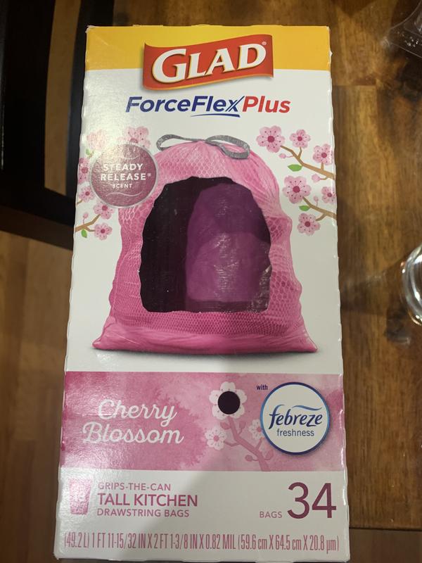 Glad ForceFlex MaxStrength with Febreze Cherry Blossom Scent Tall Kitchen  Drawstring Trash Bags, 34 ct - Kroger