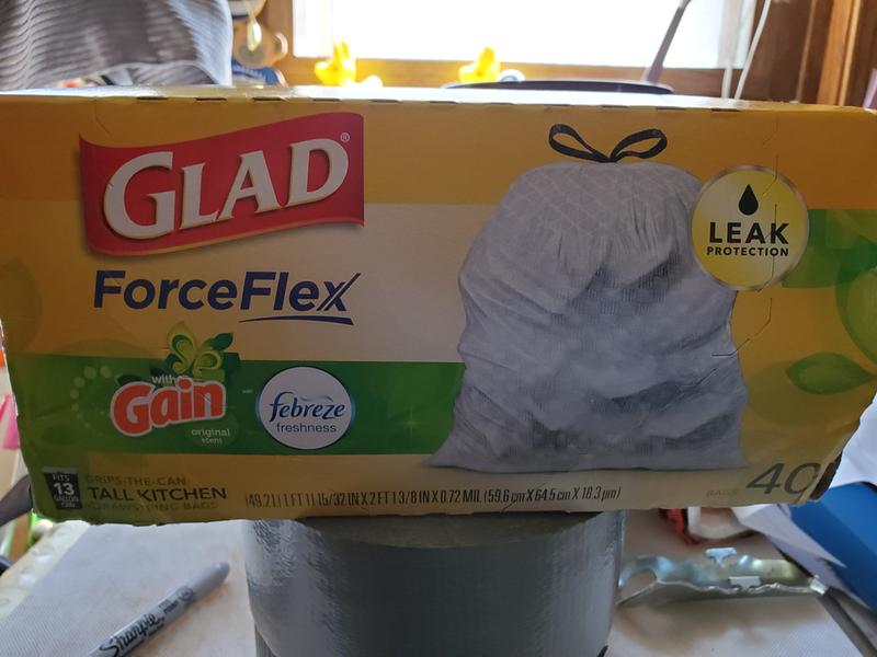 Glad ForceFlex Tall Kitchen Drawstring Trash Bags, 13 Gallon White, Gain  Original scent, 80 Count