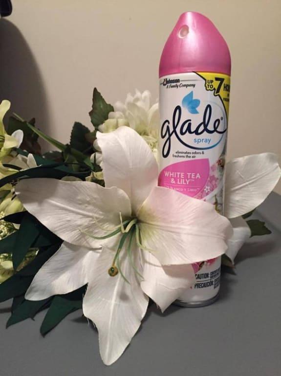 Glade Aerosol Air Freshener, White Tea & Lily, 8 oz (227 g)