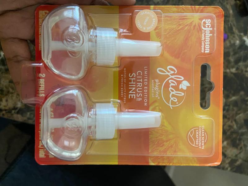 Glade PlugIns Scented Oil 2 Refills, Air Freshener, Apple Cinnamon, 2 x  1.34 oz