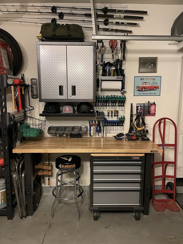 How to Build a Customized Fishing Pole Rack for Your Garage or Boat –  Telegraph