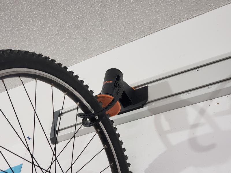 Gladiator CLAW Advanced Bike Storage 1-Bike Vertical Bike Hook in the Bike  Racks & Storage department at