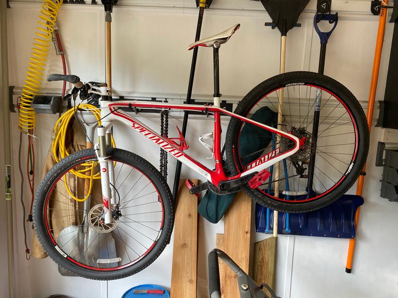 Horizontal bike clearance storage