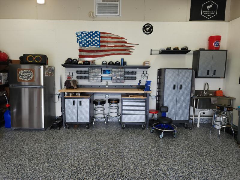 Flex Cabinet System IV | Gladiator