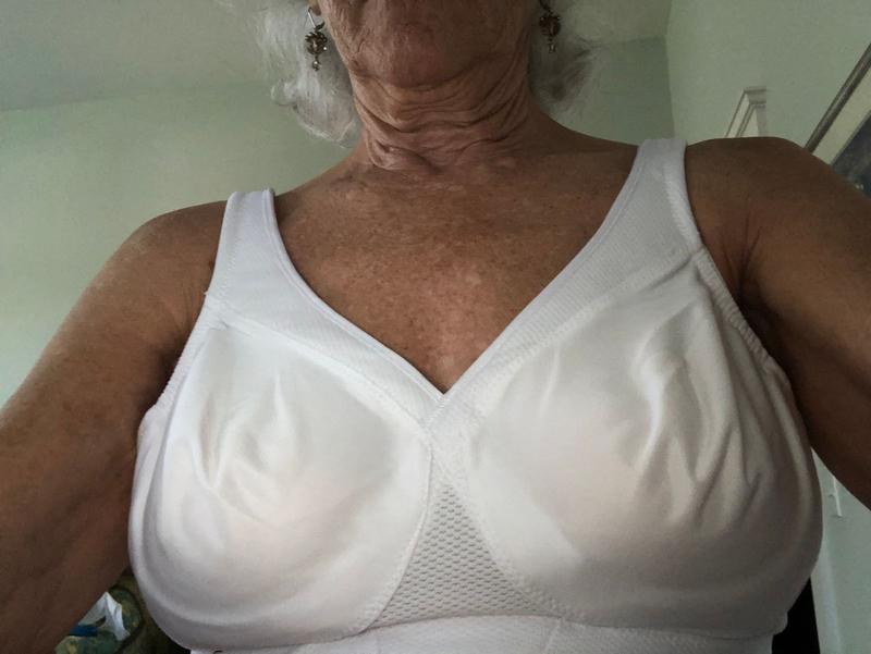 Customer photo for "36c cups were huge."