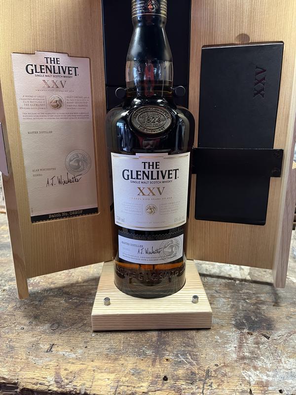 Braes Of Glenlivet 25 Ans Scotch Whisky 48° Etui - The Glenlivet - Ecossais  Whiskies & Bourbons Spiritueux - XO-Vin