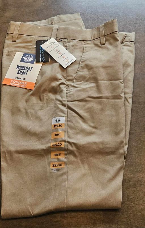 Men s Slim Fit Smart 360 Flex Workday Khaki Pants Dockers