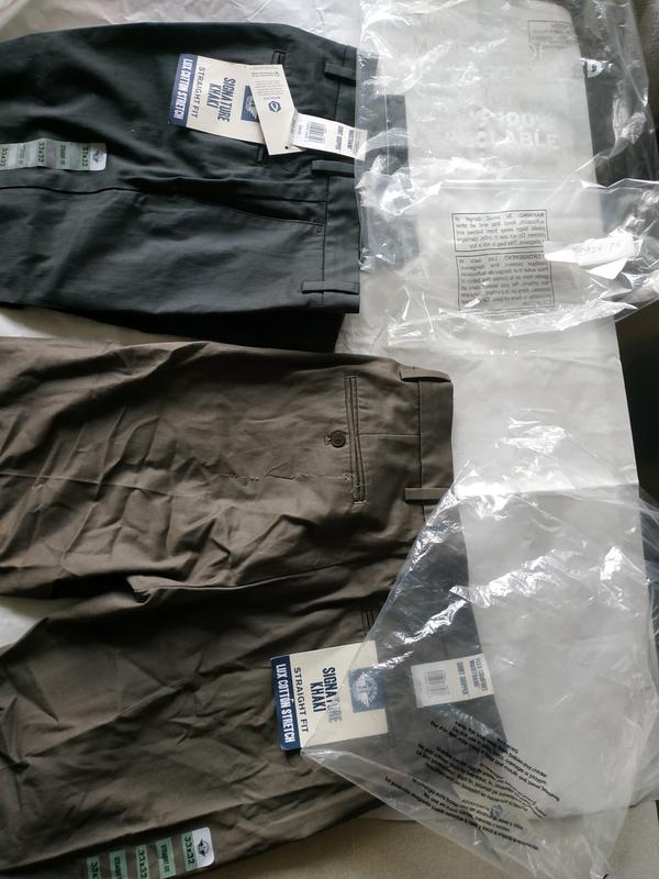 Signature Khakis, Straight Fit – Dockers®