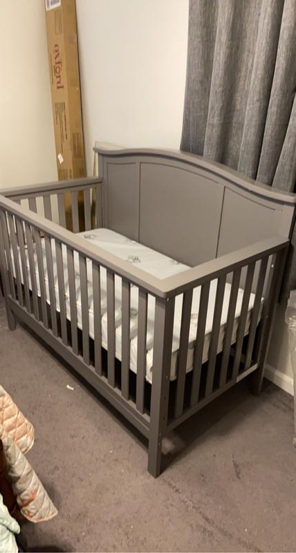 Jonesport convertible 2024 crib canada