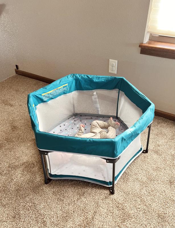 Graco Pack 'n Play Bassinet vs. Pack 'n Play Travel Lite with