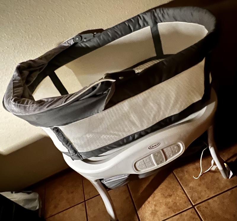 Graco® Sense2Snooze® with Cry Detection™ Technology in