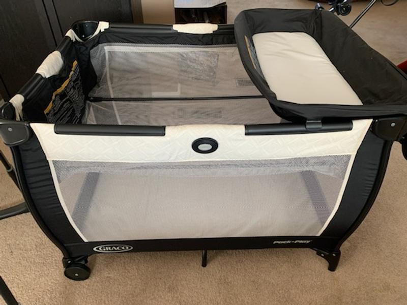 Graco pack n play day cheap 2 dream playard and bedside sleeper