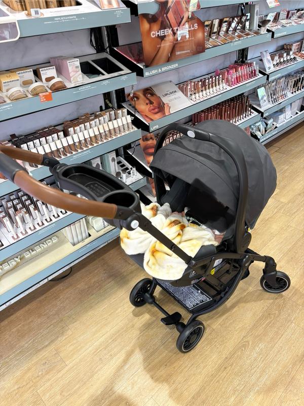 Customer carousel item 5.
