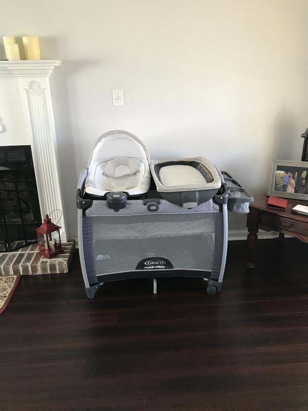 Graco® Pack ‘n Play® Quick Connect™ Playard with Portable Bouncer in