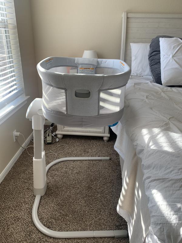 Graco DreamMore™ Bedside Bassinet Deluxe with Calming Motion | Graco Baby