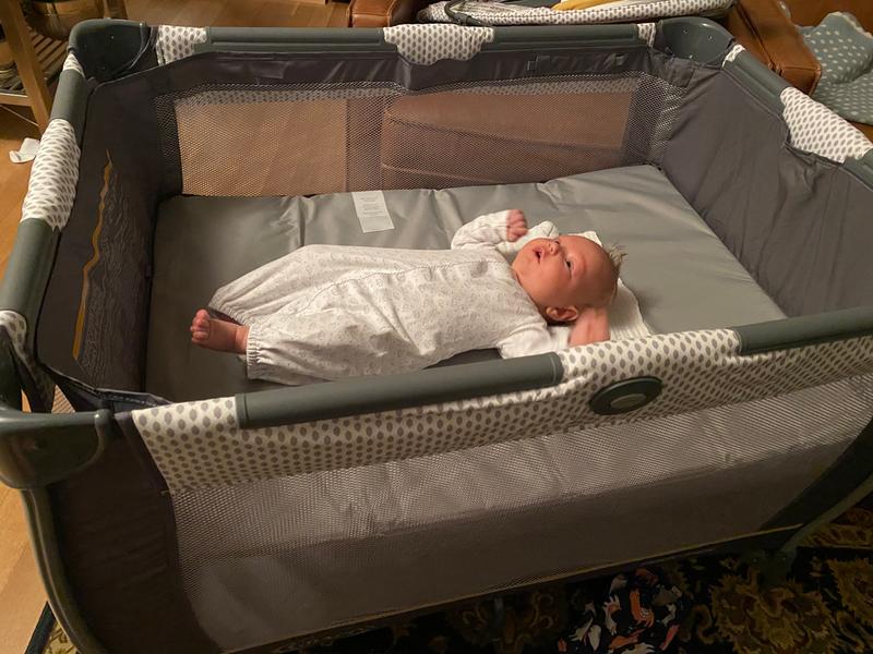 Pack n hotsell play bassinet safety