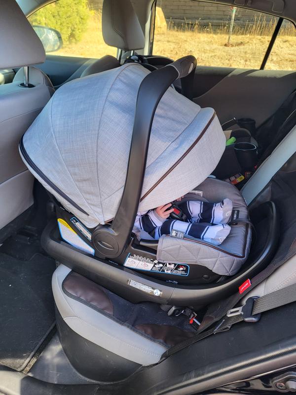 Graco Premier SnugRide SnugFit 35 XT featuring Load Leg Technology Midtown Collection Graco Baby