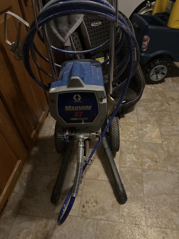 Graco Magnum X7 Cart Airless Paint Sprayer with 20 in. 50