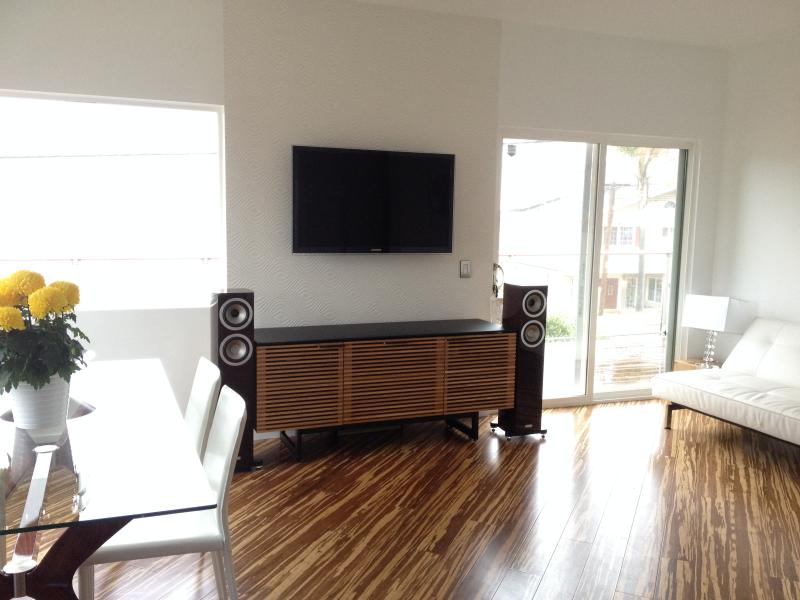 I have to install a metal trims on the 2 sides and the room is not ready yet, but still...