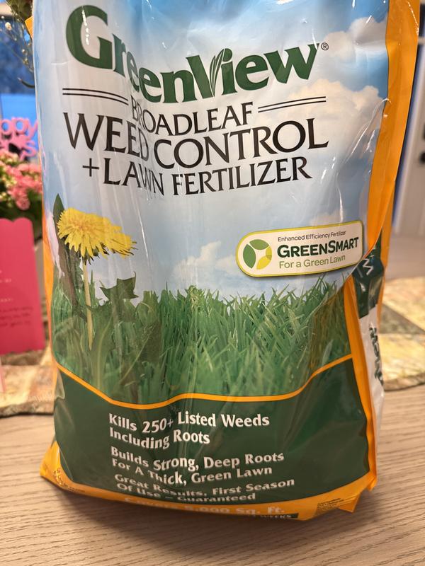 GreenView Broadleaf Weed Control + Lawn Fertilizer