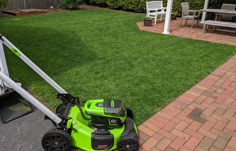 Greenworks Pro 60 volt Max 21 in Cordless Self propelled Lawn