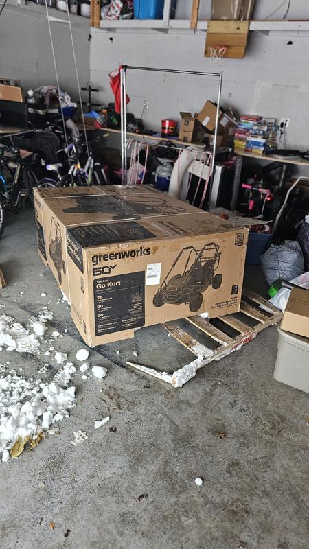 Was delivered in a metal cage and was much bigger than expected, love it!