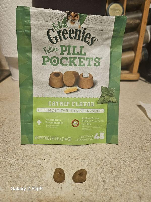 Greenies Pill Pockets Chicken Flavor Natural Soft Cat Treats 3 oz. Petco