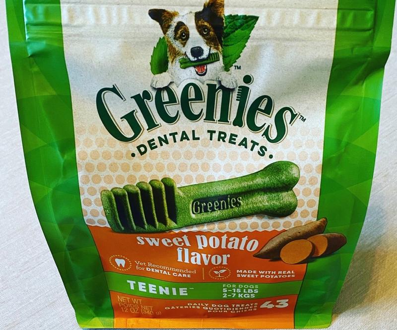 GREENIES Regular Natural Dog Dental Care Chews Oral Health Dog Treats Petsense