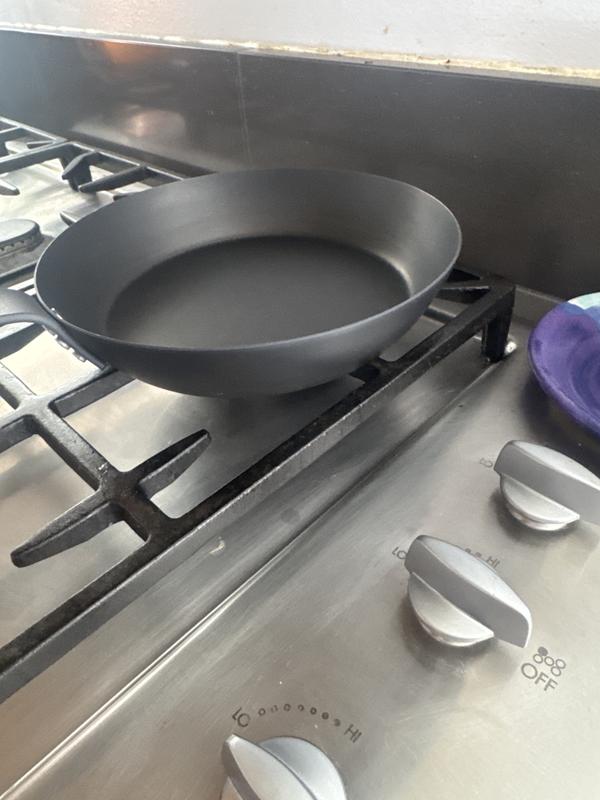 Lives on the stove top