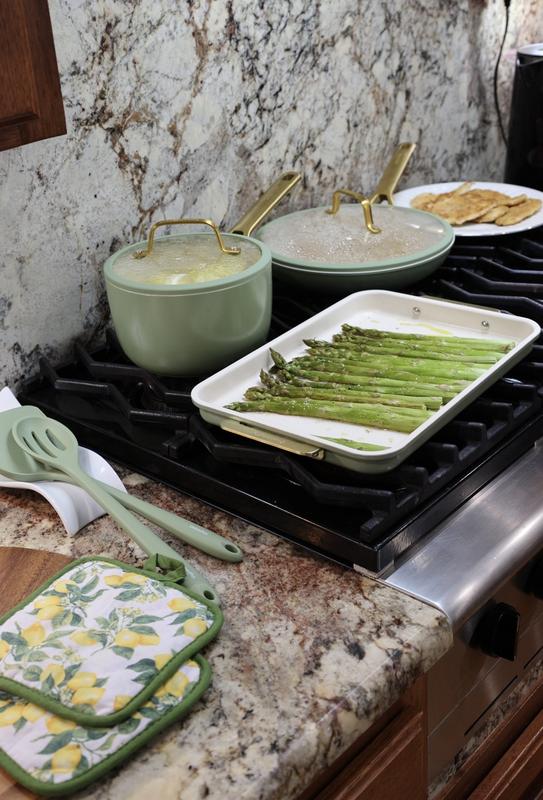 Review Thumbnail Image 0 379653946