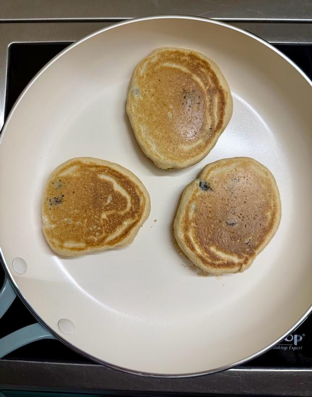 Customer carousel item 3.