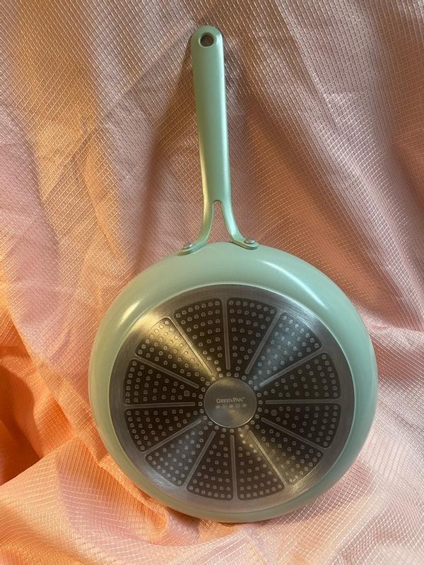 Customer carousel item 5.