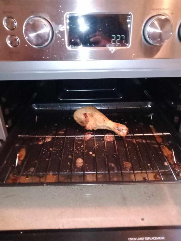 This is one of the wire racks, the pan underneath catches stuff that drops.