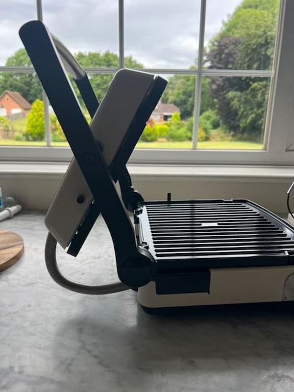 Customer photo for "Excellent unit but cannot store standing!"