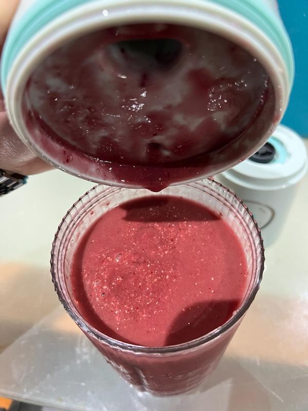 Customer photo for "GreenPan Australia | Spin & Go Portable Blender"
