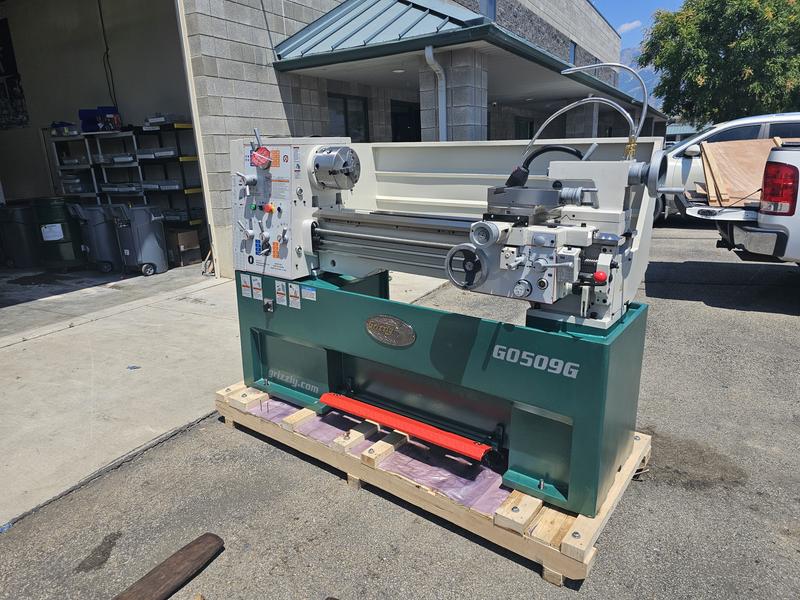 Un-crating. Lots of stuff had been removed already before moving it into the shop.