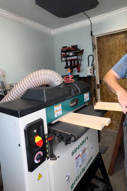 Grizzly 120 Volts 16-Amp Variable Drum Corded Sander with Dust