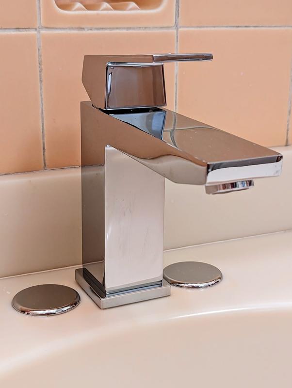GROHE Eurocube Chrome Single Hole 1-Handle WaterSense Bathroom