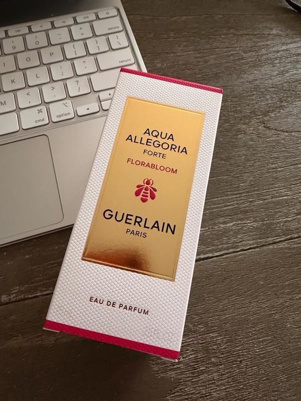 Customer carousel item 3.