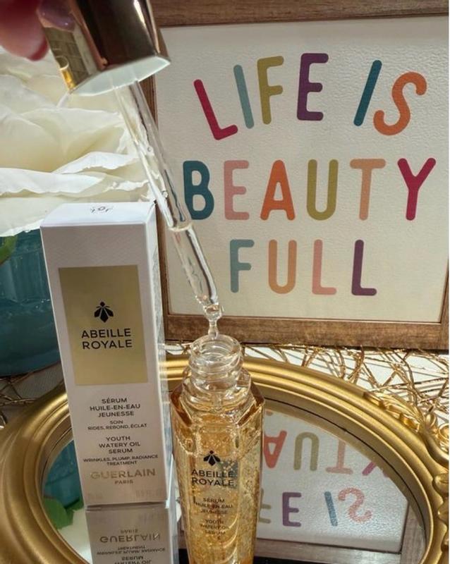 Customer carousel item 1.