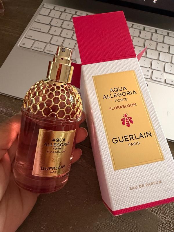 Customer carousel item 1.