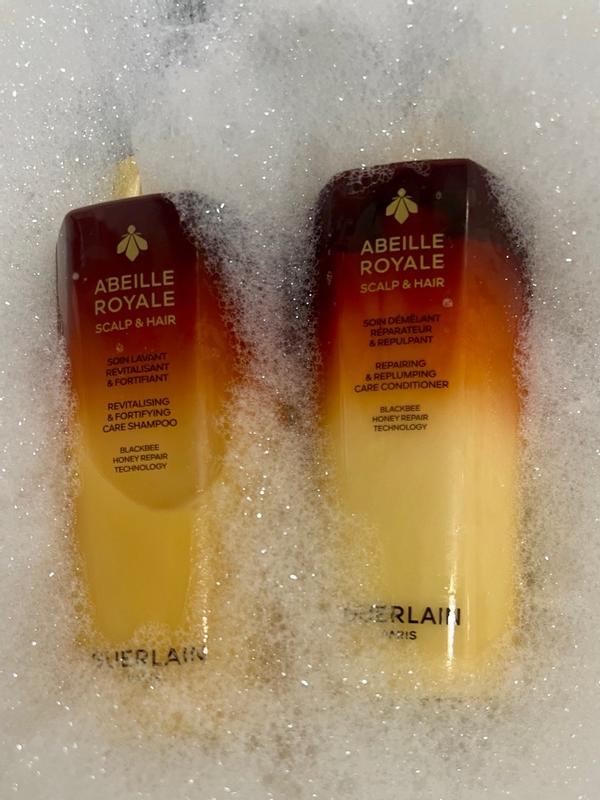 ABEILLE ROYALE ⋅ REVITALIZING & FORTIFYING CARE SHAMPOO